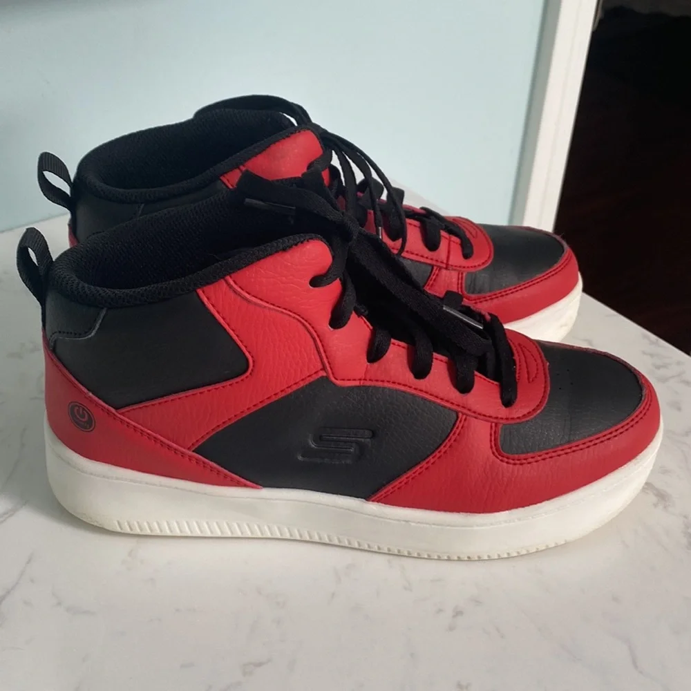 Skechers high tops - Picture 9 of 11